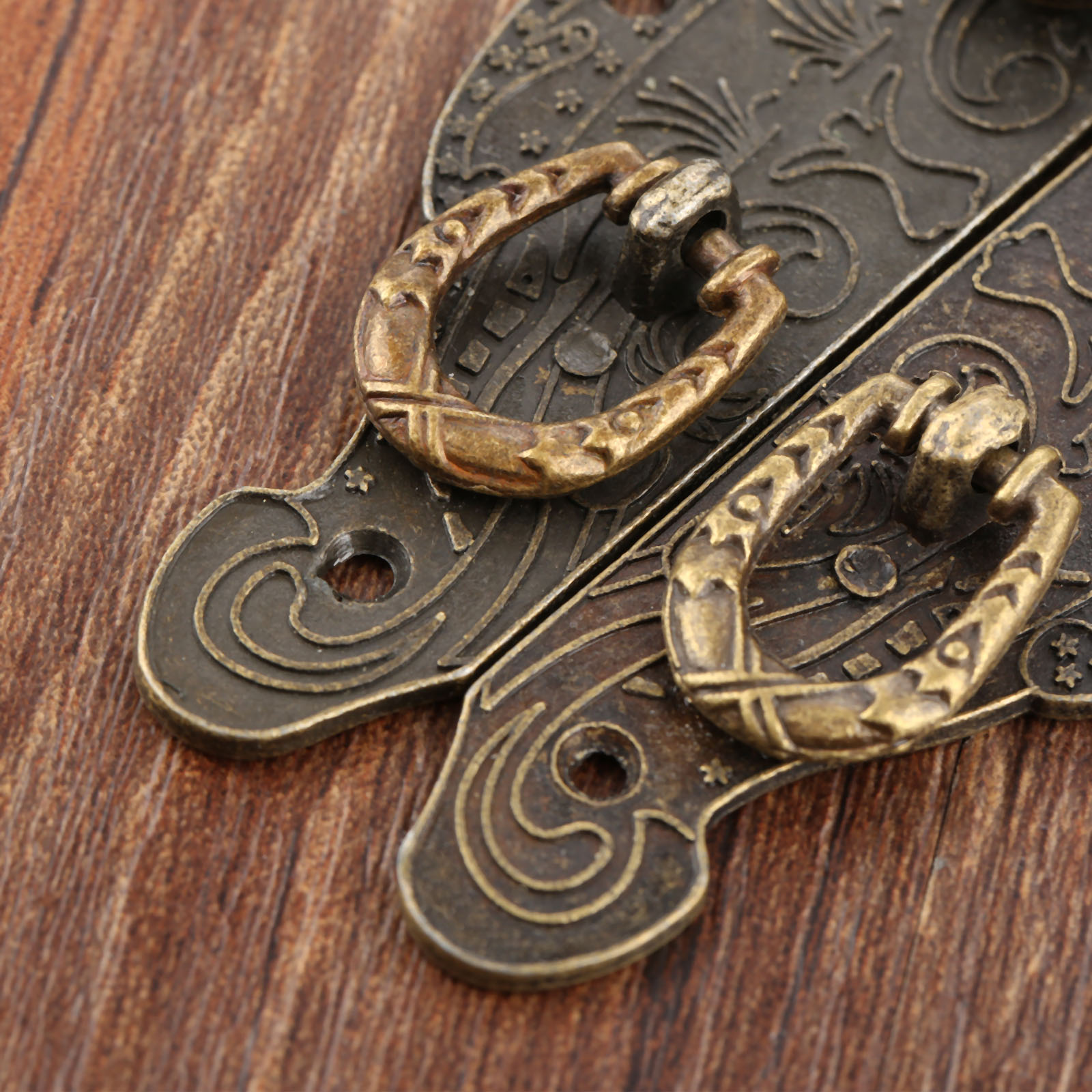 Furniture Hardware Manufacturers - 1 ud. Cierre de caja antiguo,
